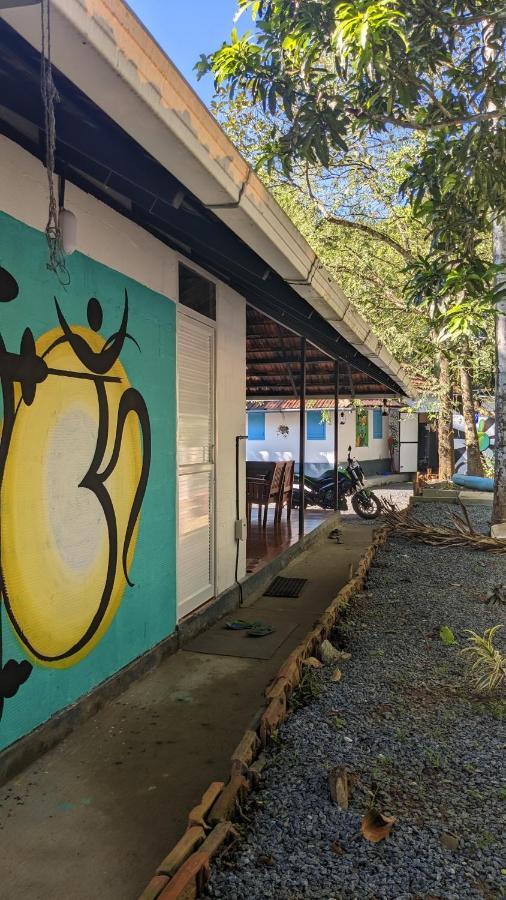 Crossroads Hostel 1957 Kalpetta Bagian luar foto