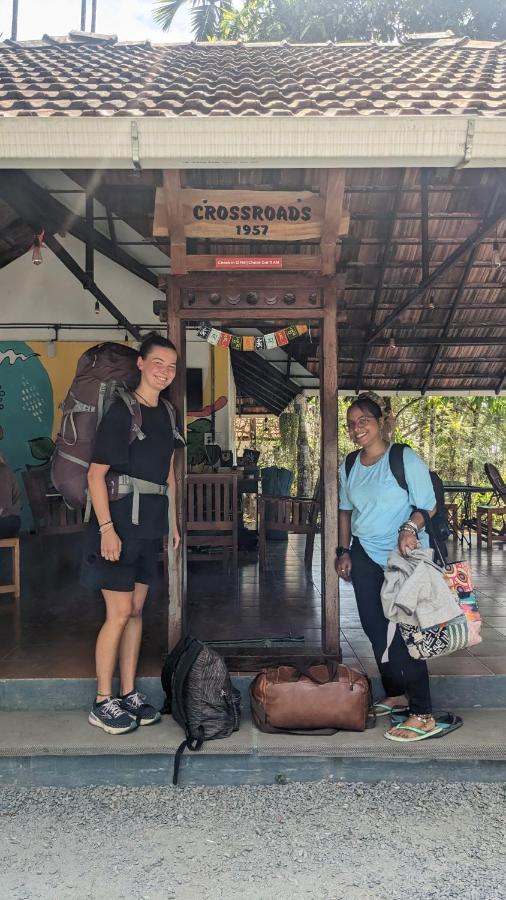 Crossroads Hostel 1957 Kalpetta Bagian luar foto