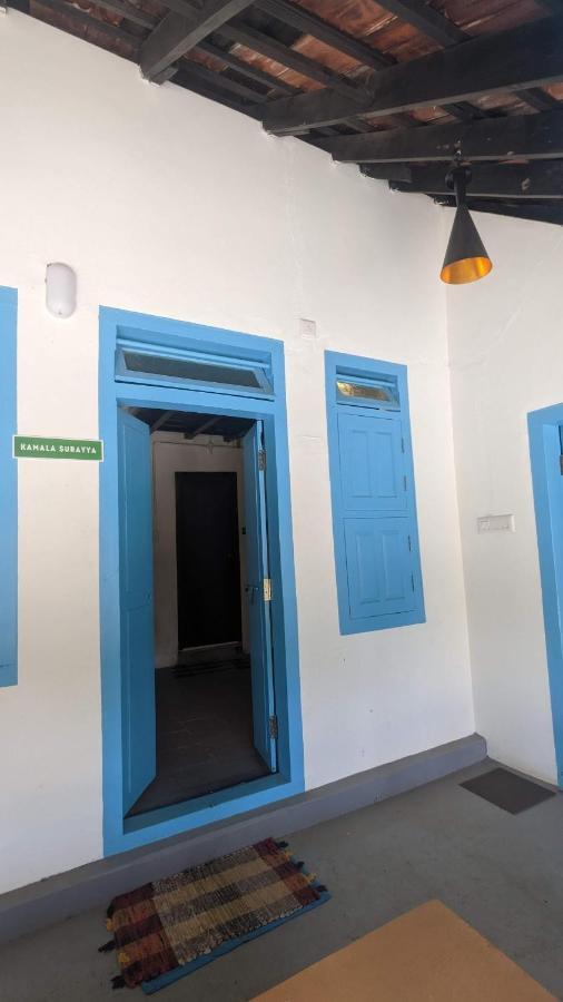 Crossroads Hostel 1957 Kalpetta Bagian luar foto